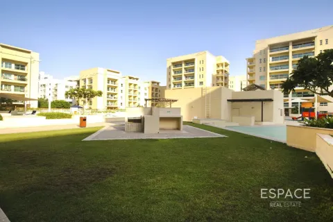 Apartment in Greens, Dubai 2 bedrooms, 102 sq.m. № 122518 - photo 12