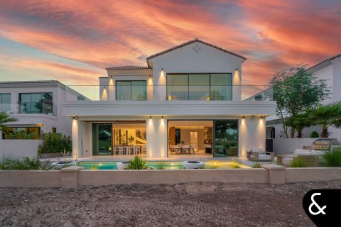 Villa in Earth, Jumeirah Golf Estates, Dubai 5 bedrooms, 672 sq.m. № 98708 - photo 6