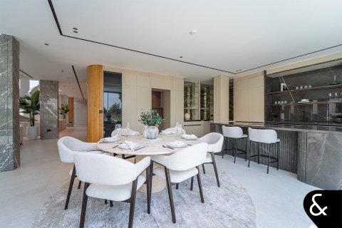 Villa in Earth, Jumeirah Golf Estates, Dubai 5 bedrooms, 672 sq.m. № 98708 - photo 14