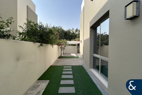 Villa in Reem Community, Arabian Ranches 2, Dubai 4 bedrooms, 242 sq.m. № 98715 - photo 4