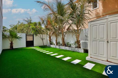 Villa in The Villa, Dubai 5 bedrooms, 570 sq.m. № 98718 - photo 9