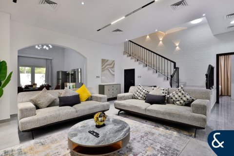 Villa in The Villa, Dubai 5 bedrooms, 570 sq.m. № 98718 - photo 7