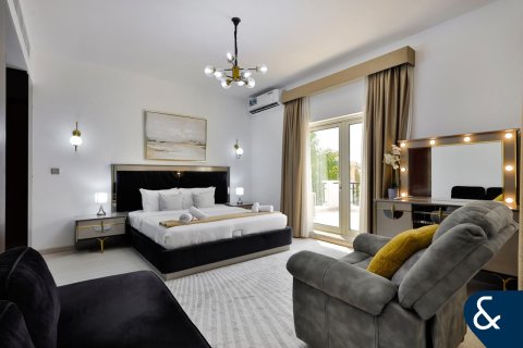 Villa in The Villa, Dubai 5 bedrooms, 570 sq.m. № 98718 - photo 3