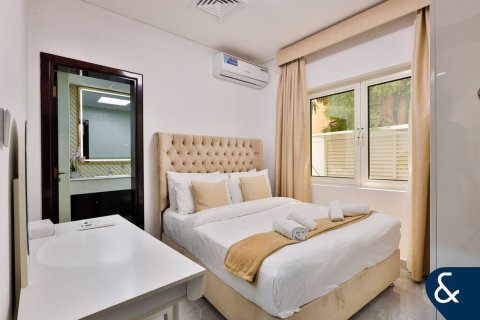 Villa in The Villa, Dubai 5 bedrooms, 570 sq.m. № 98718 - photo 12