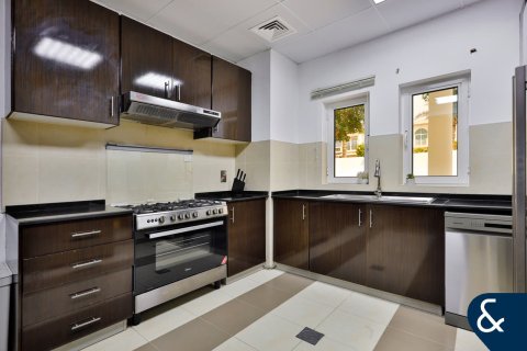 Villa in The Villa, Dubai 5 bedrooms, 570 sq.m. № 98718 - photo 15