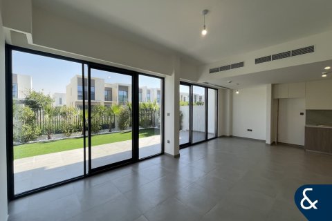Townhouse in The Valley, Dubai 4 bedrooms, 260 sq.m. № 98717 - photo 3