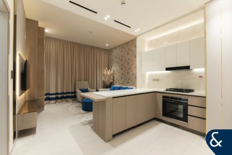 Снять в аренду квартиру в Джумейра Вилладж Серкл, Дубай: 1 спальня, 86м², № 79013 - фото 1