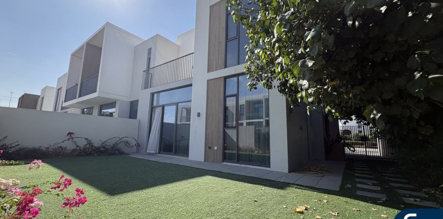 Вилла в Spring, Arabian Ranches 3, Дубай, 4 спальни, 240м², № 79011