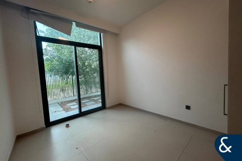 Снять в аренду виллу в Spring, Arabian Ranches 3, Дубай: 4 спальни, 240м², № 79011 - фото 5