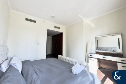 Снять в аренду квартиру в Даунтаун Дубай (Даунтаун Бурдж Дубай), Дубай: 2 спальни, 153м², № 79016 - фото 4