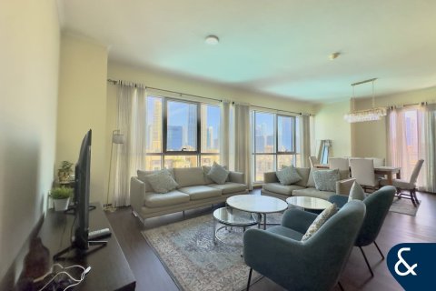 Снять в аренду квартиру в Даунтаун Дубай (Даунтаун Бурдж Дубай), Дубай: 2 спальни, 153м², № 79016 - фото 2