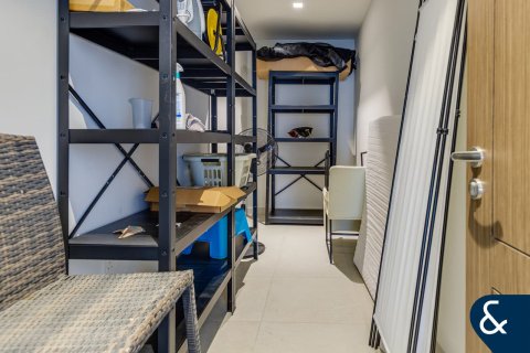 Снять в аренду виллу в Джумейре, Дубай: 3 спальни, 330м², № 79017 - фото 22