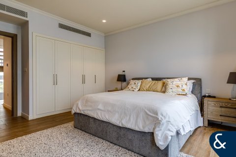 Снять в аренду виллу в Джумейре, Дубай: 3 спальни, 330м², № 79017 - фото 24