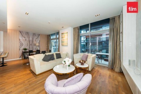 Appartement à City Walk, Dubai, 2 chambres, 163.1 m², № 100126 - photo 2