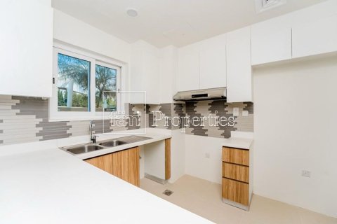 Maison de ville à Dubai, 4 chambres, 187 m², № 100133 - photo 5