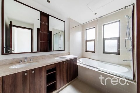 Townhouse in Mira Oasis 2, Reem, Dubai 4 bedrooms, 237 sq.m. № 139866 - photo 8