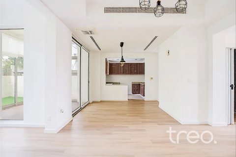 Townhouse in Mira Oasis 2, Reem, Dubai 4 bedrooms, 237 sq.m. № 139866 - photo 3
