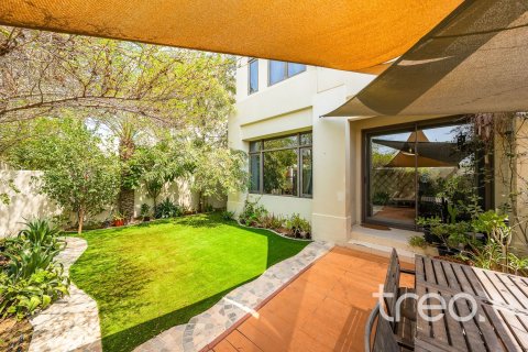Townhouse in Mira Oasis 2, Reem, Dubai 3 bedrooms, 233 sq.m. № 139862 - photo 24