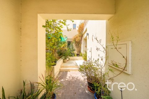 Townhouse in Mira Oasis 2, Reem, Dubai 3 bedrooms, 233 sq.m. № 139862 - photo 22