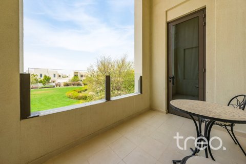 Townhouse in Mira Oasis 2, Reem, Dubai 3 bedrooms, 233 sq.m. № 139862 - photo 16