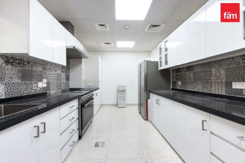 Villa in Dubai 3 bedrooms, 174.8 sq.m. № 96450 - photo 5