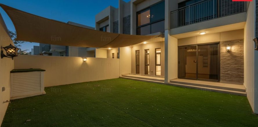 Villa in Dubai 3 bedrooms, 174.8 sq.m. № 96450