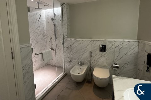 Apartment in Downtown Dubai (Downtown Burj Dubai), Dubai 2 bedrooms, 118 sq.m. № 76305 - photo 10