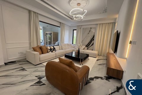 Villa à Rasha, Arabian Ranches 2, Dubai, 6 chambres, 823 m², № 98738 - photo 3