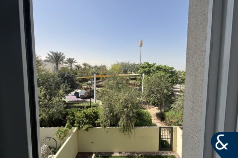 Adosado en Villanova, Dubai Land, Dubai, 2 dormitorios, 161 m², № 98746 - foto 12