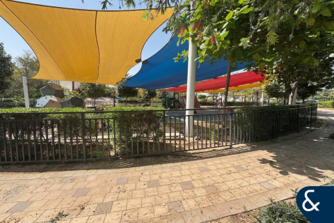 Adosado en Villanova, Dubai Land, Dubai, 2 dormitorios, 161 m², № 98746 - foto 18