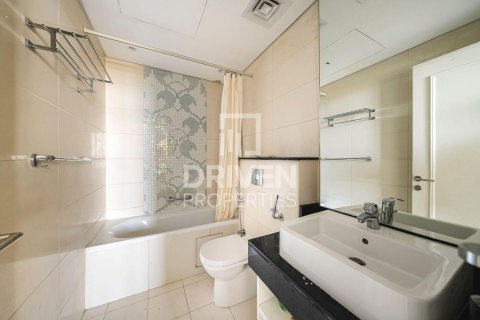 Apartment in Capital Bay, Business Bay, Dubai 2 bedrooms, 126.44 sq.m. № 128861 - photo 11