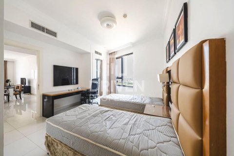 Apartment in Capital Bay, Business Bay, Dubai 2 bedrooms, 126.44 sq.m. № 128861 - photo 7