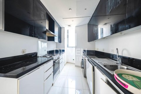 Apartment in Capital Bay, Business Bay, Dubai 2 bedrooms, 126.44 sq.m. № 128861 - photo 4