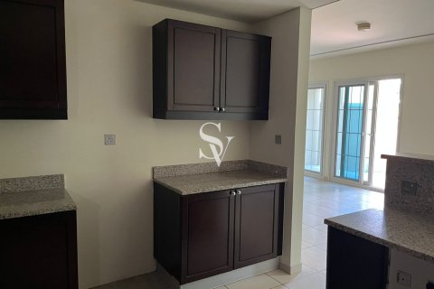 Townhouse in District 12, Jumeirah Village Circle, Dubai 3 bedrooms, 317 sq.m. № 115598 - photo 5