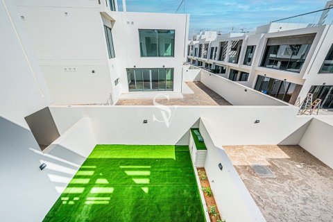 Maison de ville à DAMAC Hills (Akoya by DAMAC), Dubai, 3 chambres, 138 m², № 115602 - photo 5