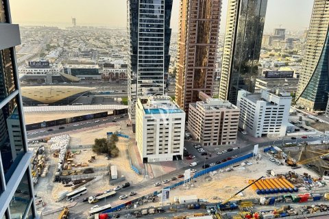 Apartment in Executive Towers, Business Bay, Dubai 2 bedrooms, 147 sq.m. № 115599 - photo 11