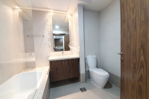Apartment in Executive Towers, Business Bay, Dubai 2 bedrooms, 147 sq.m. № 115599 - photo 18