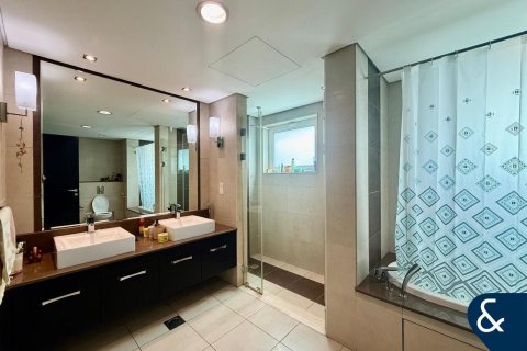 Купить виллу в North Village, Al Furjan, Дубай: 4 спальни, 444м², № 98263 - фото 23