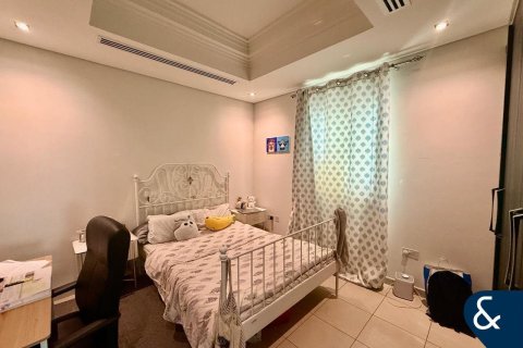 Купить виллу в North Village, Al Furjan, Дубай: 4 спальни, 444м², № 98263 - фото 17