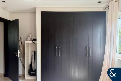 Купить виллу в North Village, Al Furjan, Дубай: 4 спальни, 444м², № 98263 - фото 12