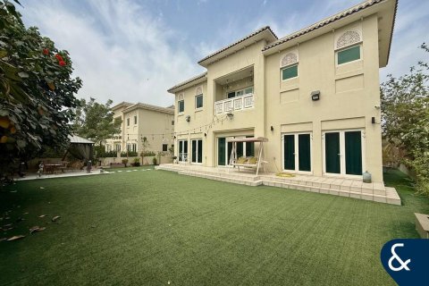 Villa in North Village, Al Furjan, Dubai 4 bedrooms, 444 sq.m. № 98263