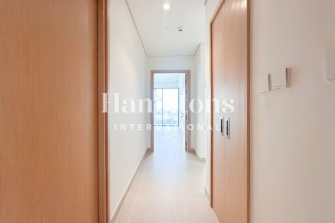 Apartment in Mina Rashid, Dubai 2 bedrooms, 100.86943225 sq.m. № 78547 - photo 13