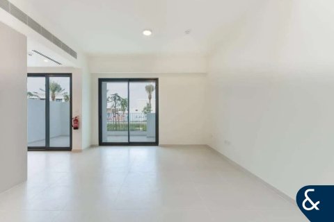 Villa en Arabian Ranches 3, Dubai, 3 dormitorios, 204 m², № 98402 - foto 2