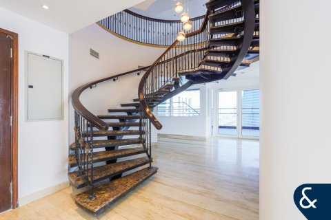 Apartment in Jumeirah Lake Towers, Dubai 5 bedrooms, 573 sq.m. № 98409 - photo 6