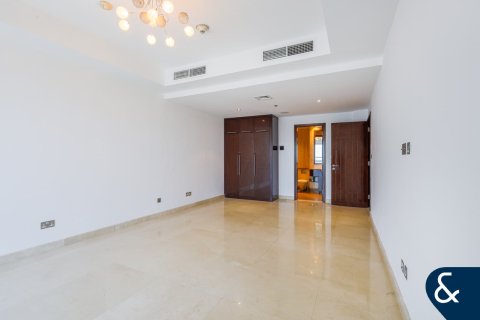 Apartment in Jumeirah Lake Towers, Dubai 5 bedrooms, 573 sq.m. № 98409 - photo 17