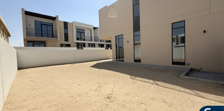 Таунхаус в EMAAR South, Dubai South (Dubai World Central), Дубай, 4 спальни, 223м², № 98398
