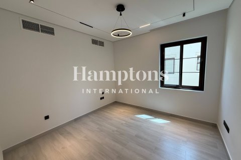 Villa in Bella Casa, Serena, Dubai 4 bedrooms, 301.65604100 sq.m. № 67676 - photo 16