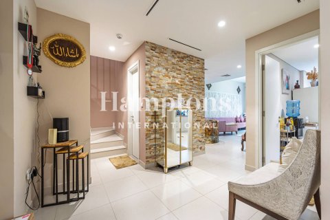 Villa en Dubai South (Dubai World Central), Dubai, 4 dormitorios, 227.51015670 m², № 67677 - foto 15