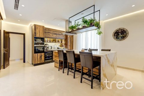 Villa en The Villa, Dubai, 5 dormitorios, 780.39 m², № 119285 - foto 5