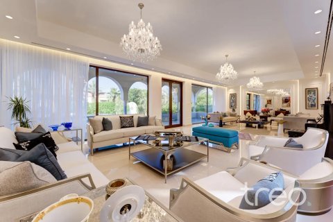 Villa en The Villa, Dubai, 5 dormitorios, 780.39 m², № 119285 - foto 4